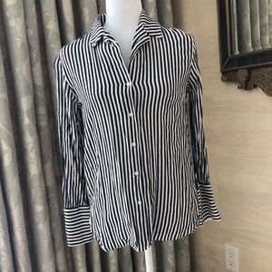 Treasure & Bond Women’s Blouse